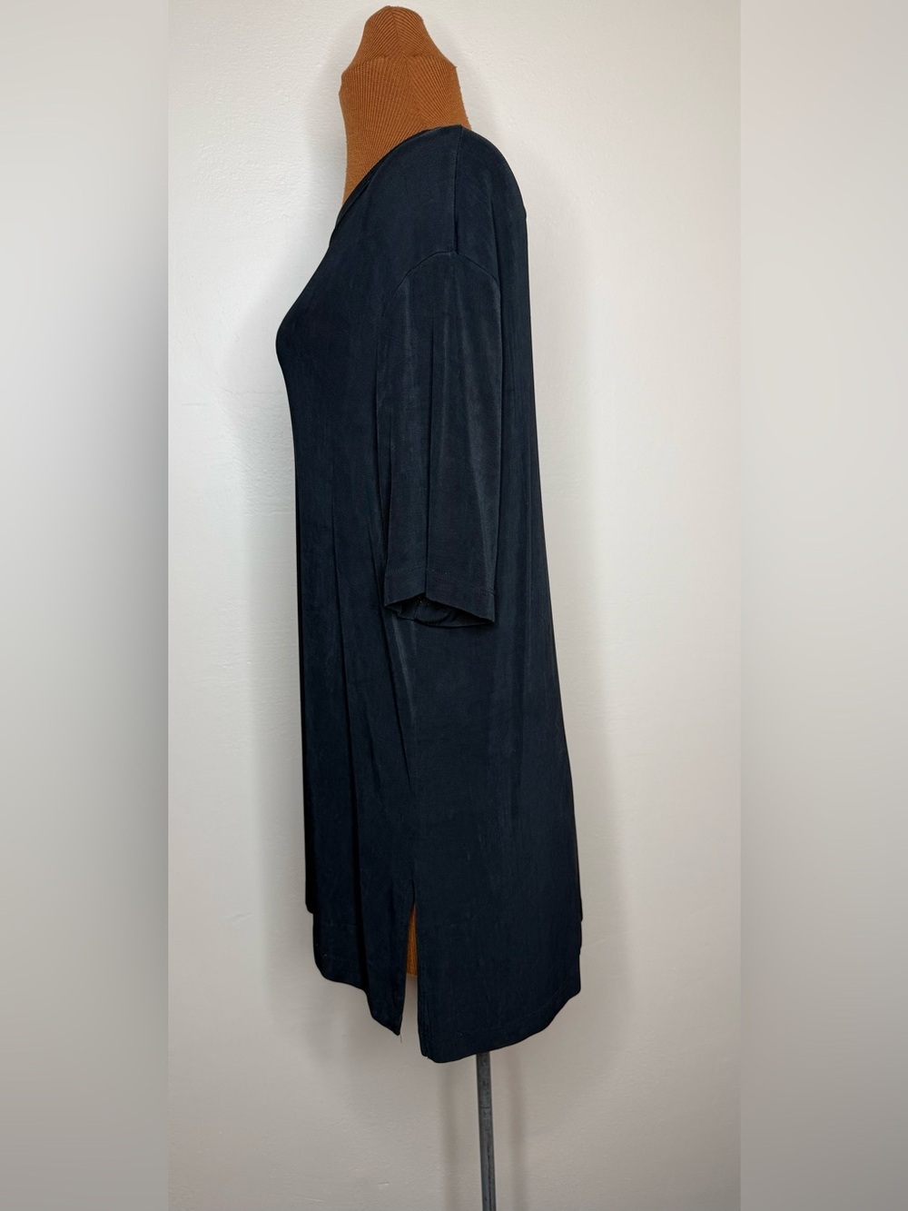 Chico's Private Edition Black Relaxed Short-Sleeve Tunic Top Size 3 (XL) - Picture 3 of 7